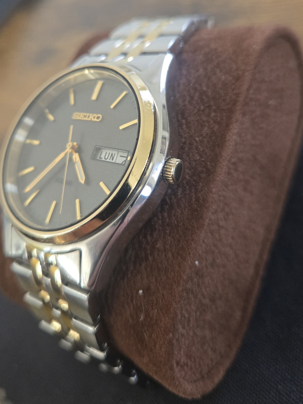Seiko Solar Men's Watch SNE034P1 Two-Tone Dark Gray Dial – Great Condition